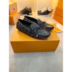 Louis Vuitton Low Shoes